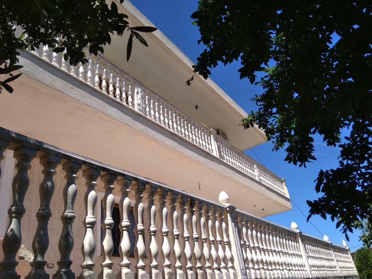 Apart-hotel Arsen Sarandë